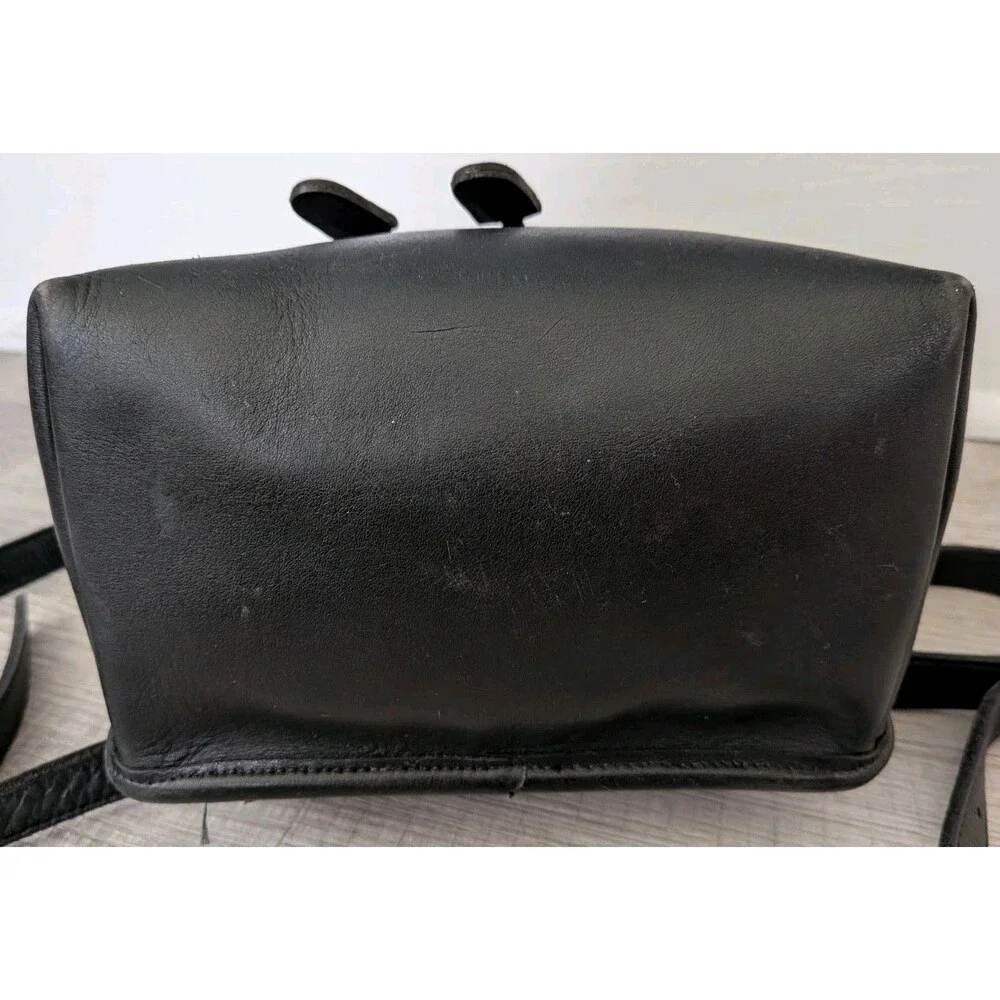 Vintage Coach Legacy Backpack 9960 Black Leather Adjustable Straps Charm READ